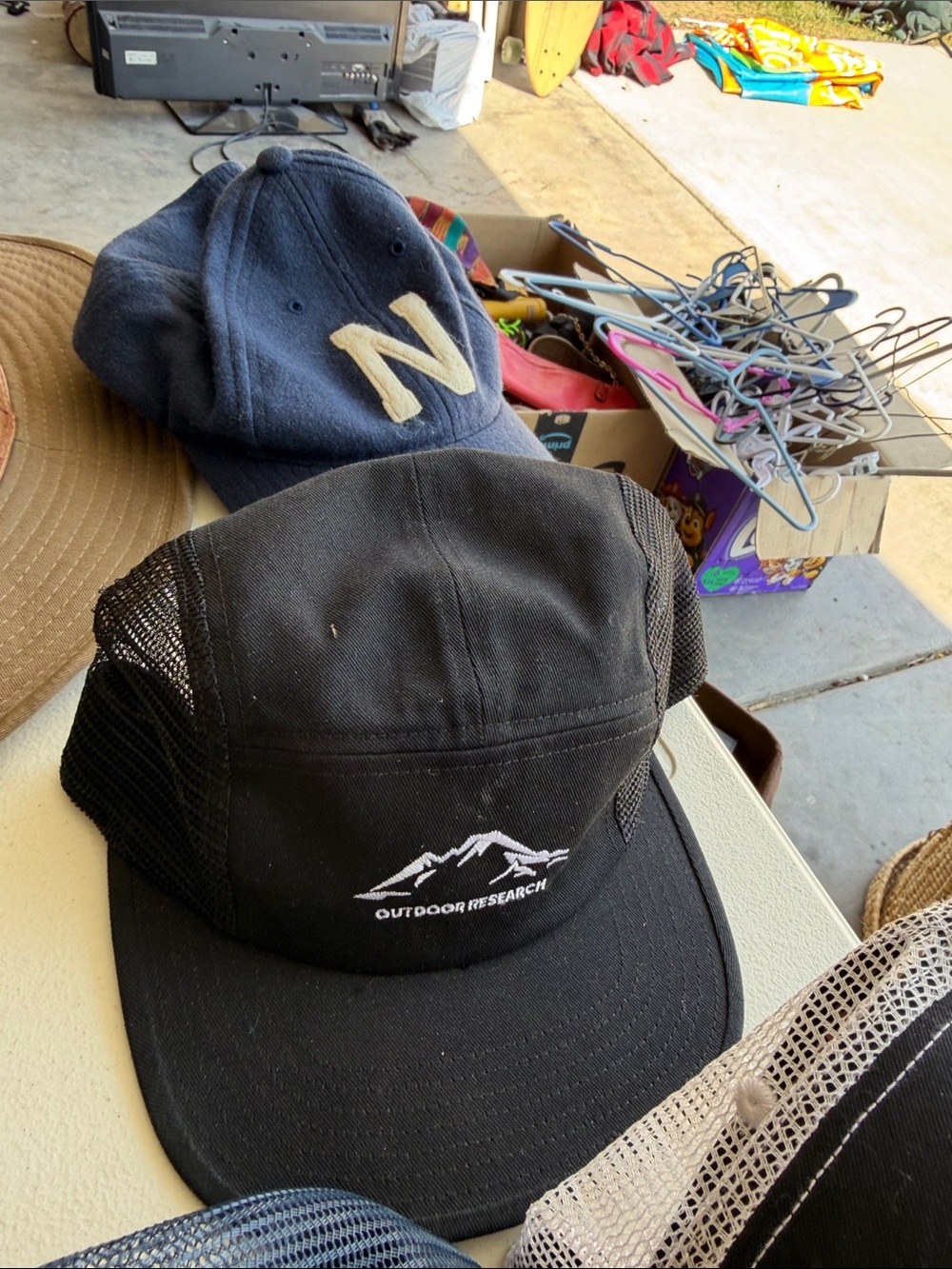 (11) Men's Baseball Caps - Assorted Brands Nike north face billabong bundle. - Picture 10 of 13